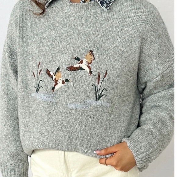 Bailey Rose Duck Sweater - Picture 3 of 7